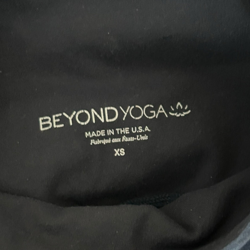 *SOLD Beyond Yoga Women’s Tri-Panel Spacedye High-Waisted Midi Leggings- Size XS - Picture 6 of 8